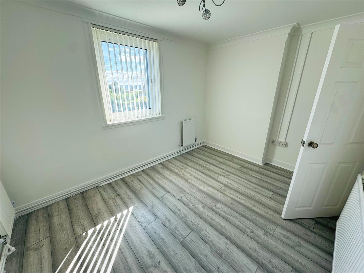 Graigwen, Llwynhendy, Llanelli, SA14 9PB
